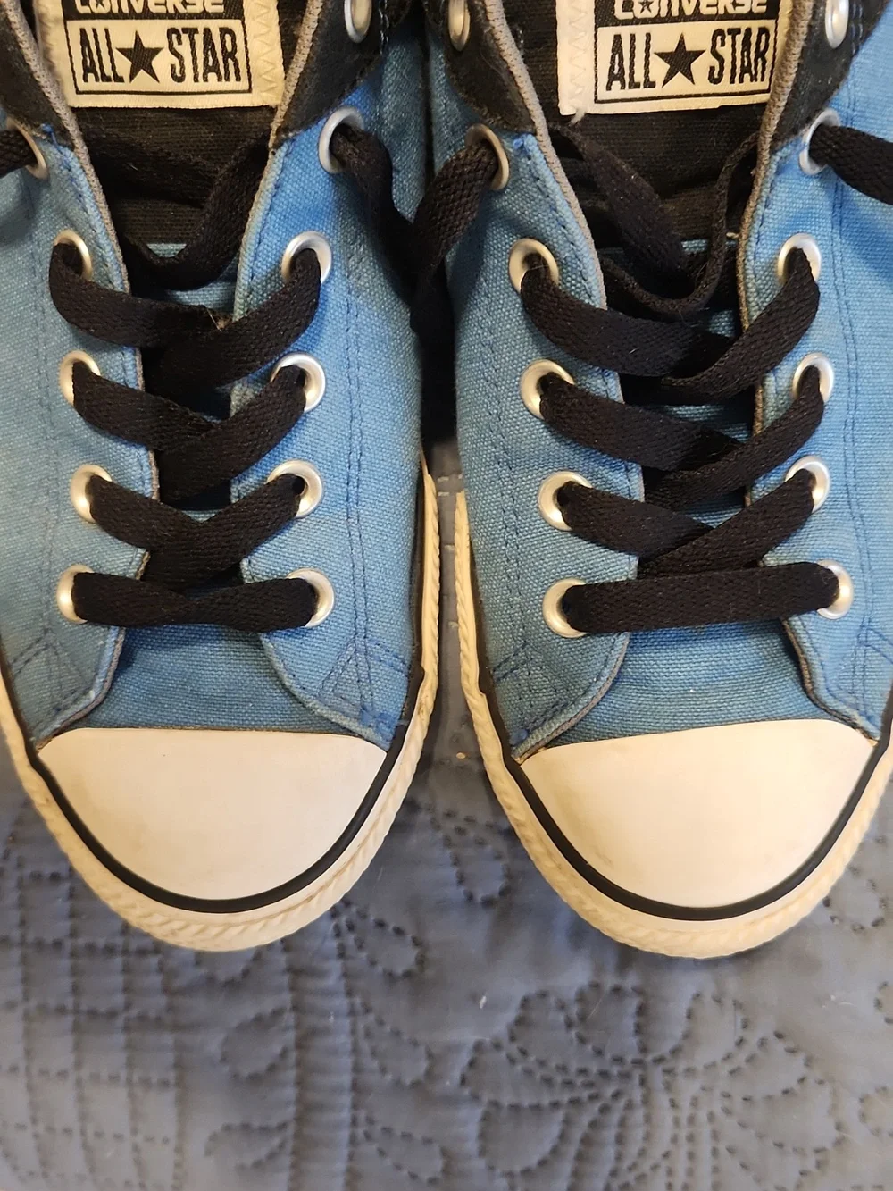 Blue And Black Converse Chuck Taylors Youth Size 6